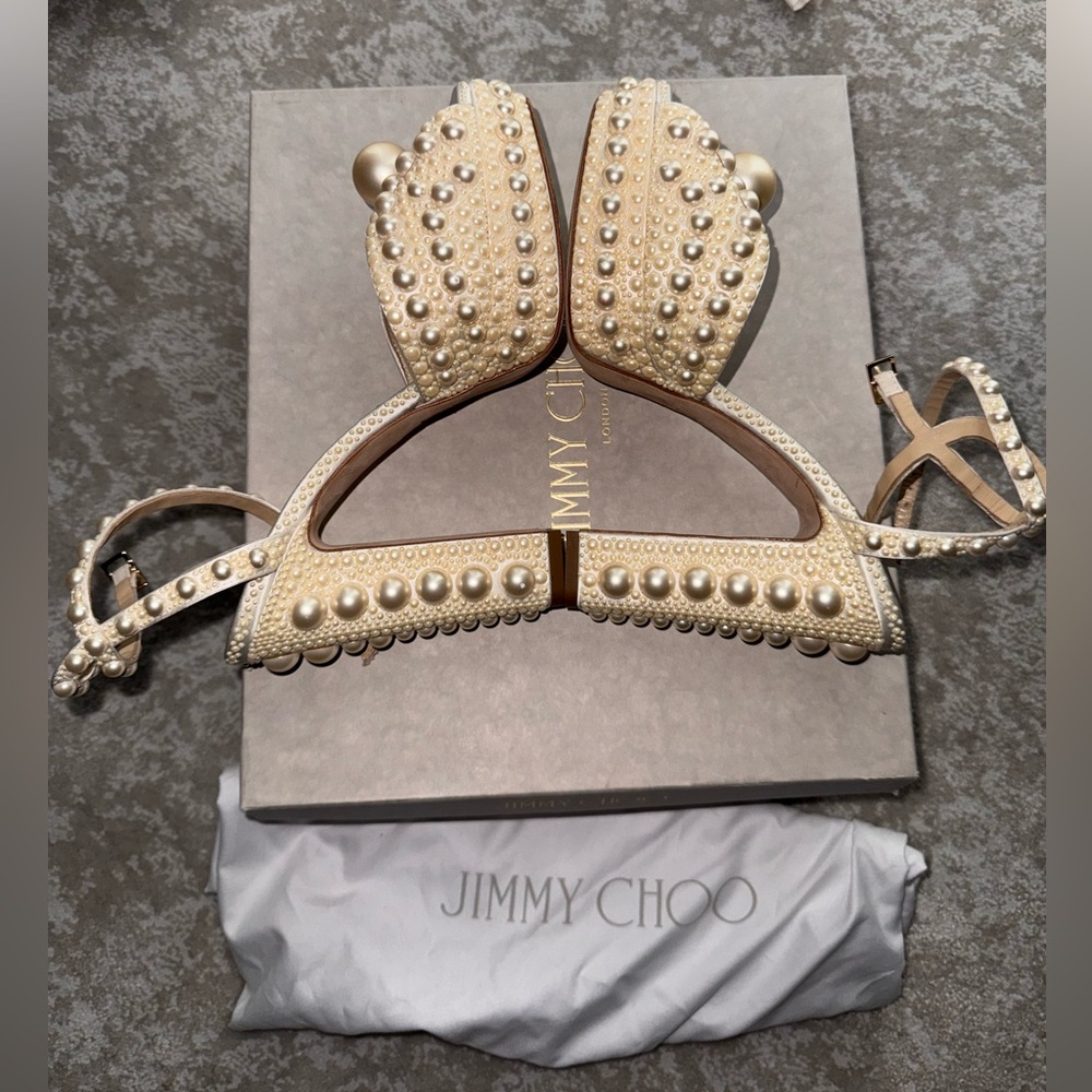 Jimmy Choo Pearl Embellished White Bridal Heels size 38 - Picture 2 of 16